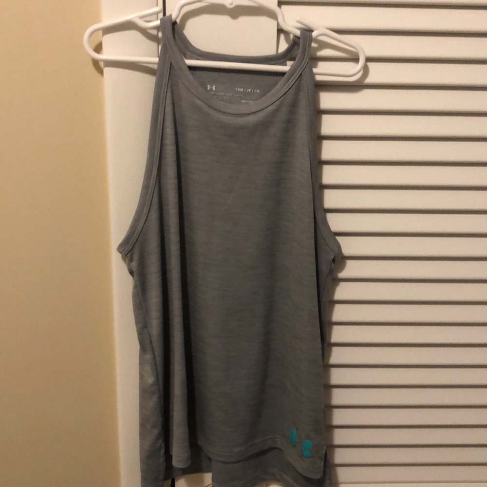 Girls under armour tank - great condition